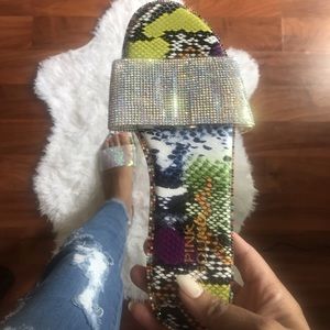 Small Bling summer sandal💕